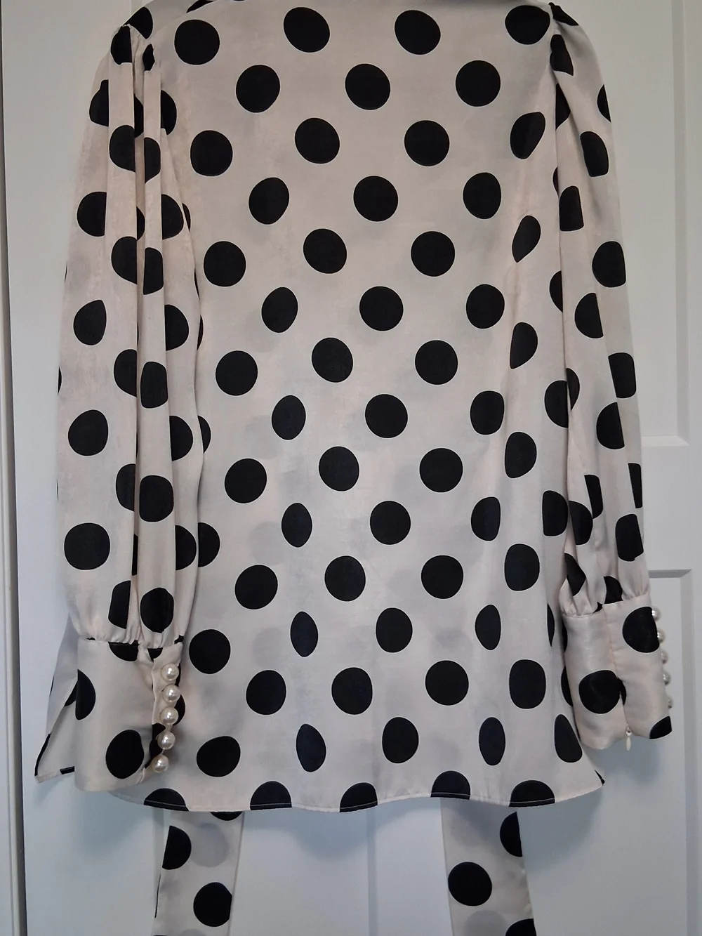 XL Zara Black and White Polka Dot Tie-Neck Blouse With Pearl Cuffs - Picture 12 of 12